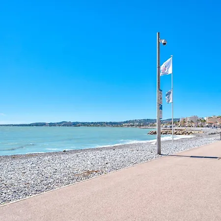 A 100m De La Plage, Climatise Apartman