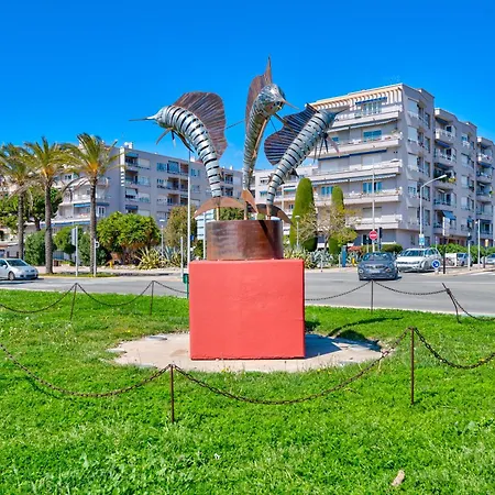 A 100m De La Plage, Climatise *